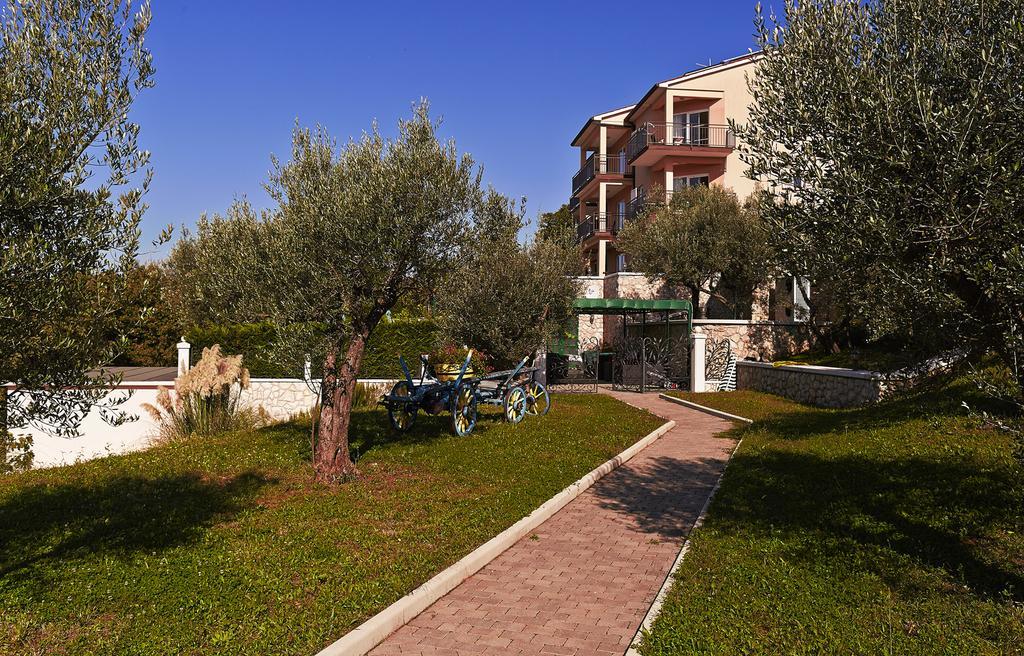 Apartments Villa Venera Labin  Exterior foto